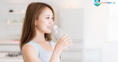 minum 8 gelas air kulit glowing mitos fakta kesehatan kulit